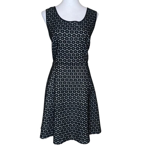 Enfocus Studio Black & White Geometric Lace Fit and Flare Dress Size 12 - Picture 2 of 11